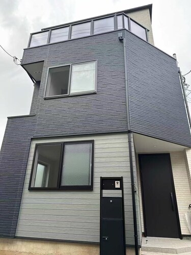 Spacious New 3-Bedroom Villa and Parking Central near Shinjuku Shibuya and Ginza