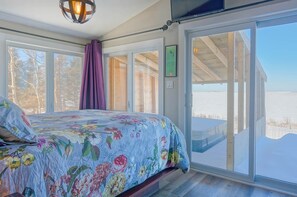 Room - The Overlook at Covehead Bay (York)