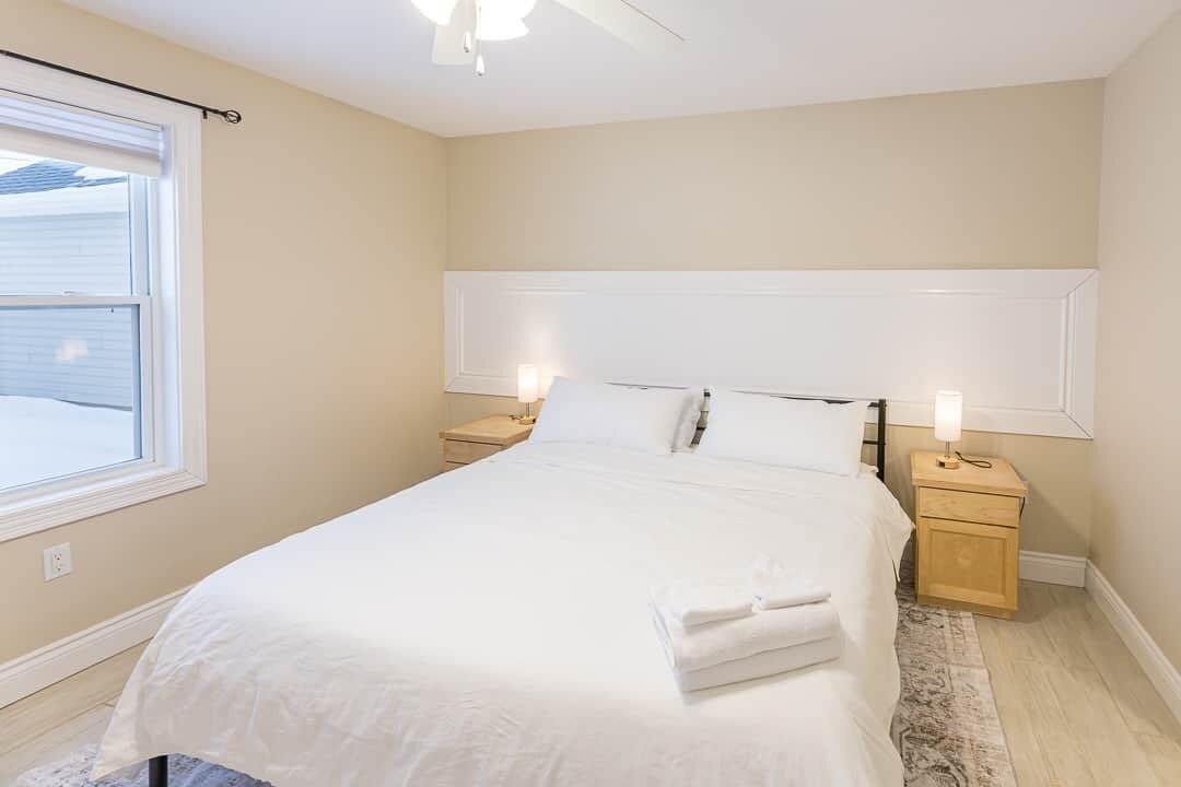 2 slaapkamers, een strijkplank/strijkijzer, wifi, beddengoed