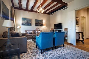TV - Two bedrooms apartment with Terrace in Castello (Venezia)