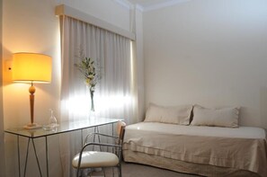 In-room safe, free WiFi - PARRA HOTEL AND SUITES (Rafaela)