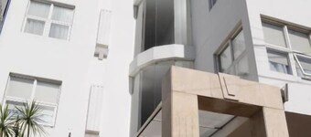 PARRA HOTEL AND SUITES