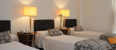 In-room safe, free WiFi