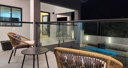 8B/R w/pool Complex @ Terrace Eight