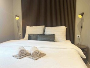 2 bedrooms, travel crib, free WiFi, bed sheets - De Strandhoed - Boshuys with hot tub (Haarle)