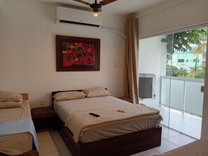 3 chambres, fer et planche à repasser, accès au Wi-Fi (inclus)