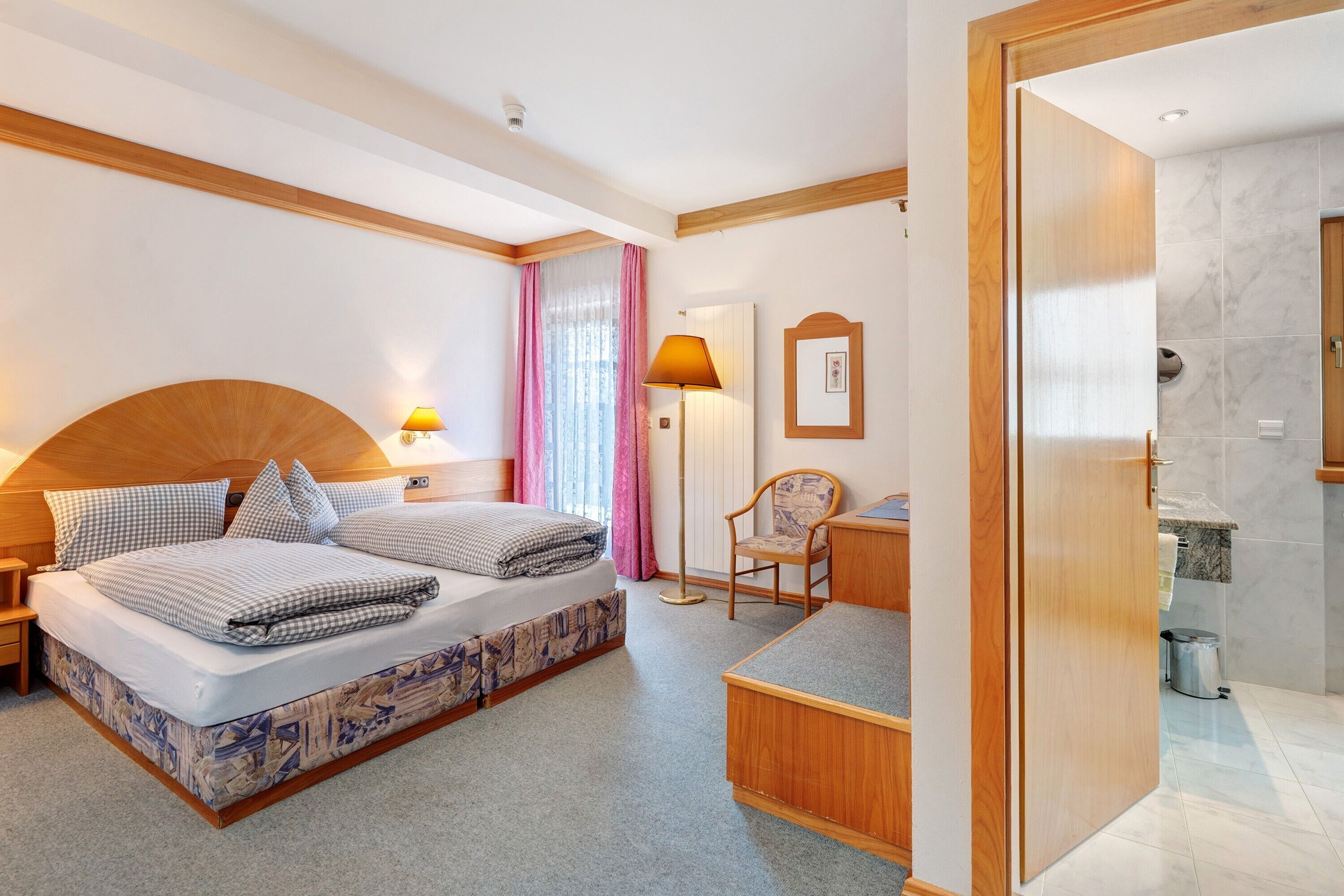 1 Schlafzimmer, WLAN, Bettwäsche