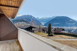Property grounds - Room 'Bb Pattis 3P' with Mountain View, Balcony and Wi-Fi (Vipiteno)