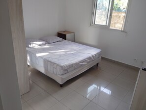 Internet, bed sheets - Le Maloya'ppart (Saint-André)