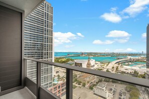 基础开间 | 阳台