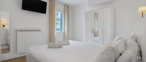 2 habitaciones, tabla de planchar con plancha, wifi y ropa de cama
