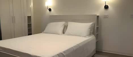 2 bedrooms, iron/ironing board, WiFi, bed sheets