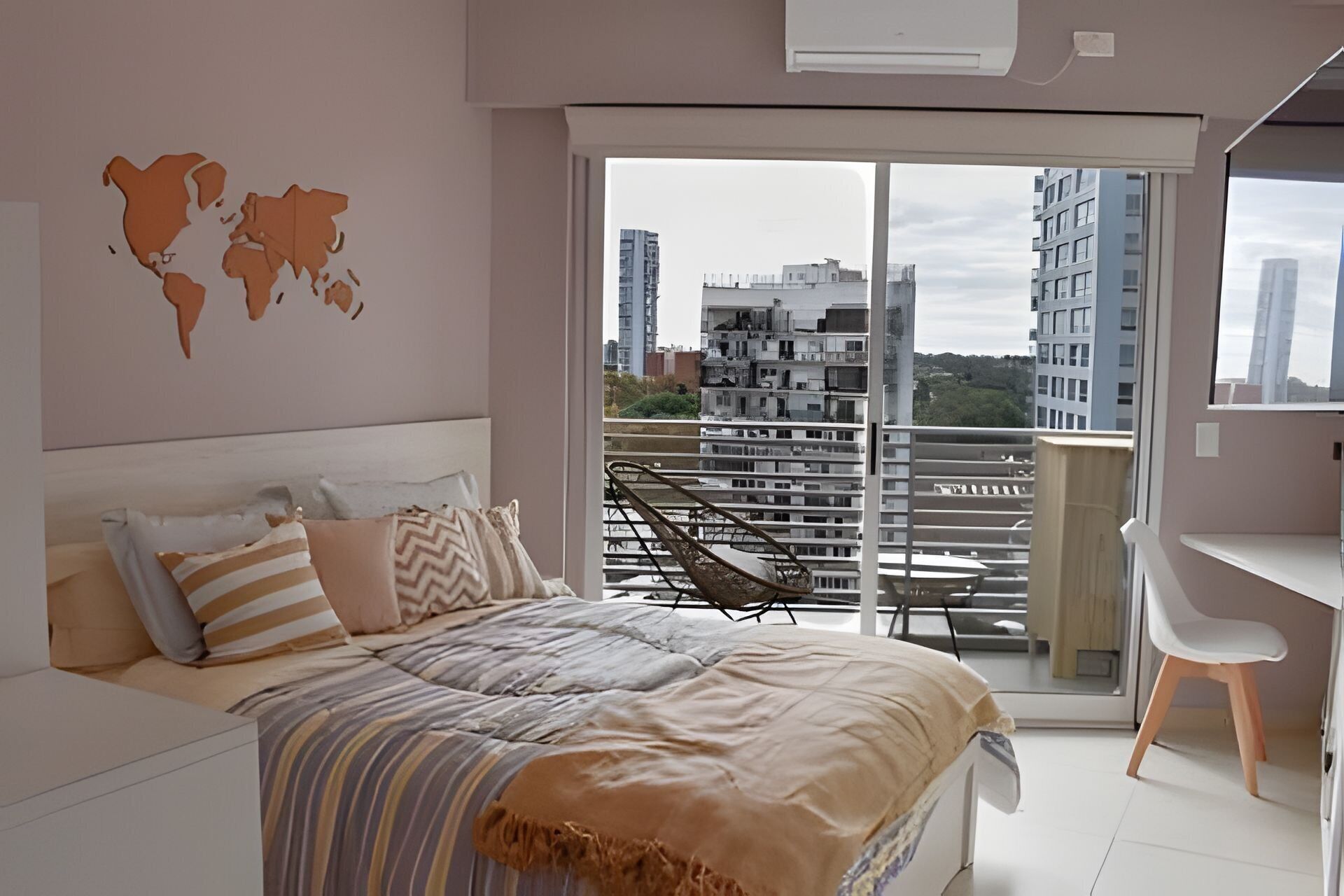Apartment | Peti besi dalam bilik, langsir/tirai gelap terus, Wi-fi percuma 