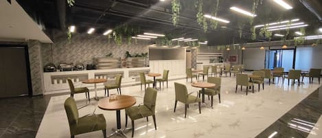 Tägliches inbegriffenes Frühstücksbuffet