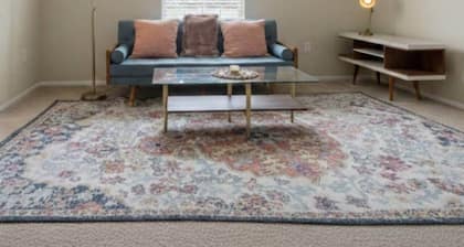 Charming 3 bed, 1 bath home with new furniture