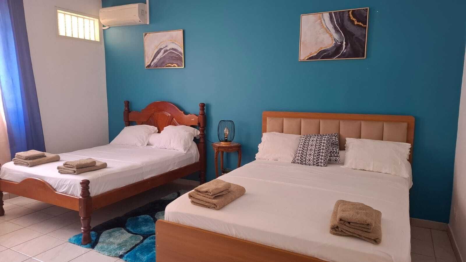 2 bedrooms, iron/ironing board, Internet