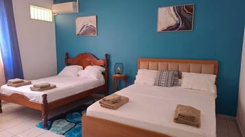 2 bedrooms, iron/ironing board, Internet