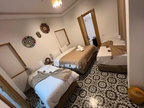 Laptop workspace, free WiFi - RIAD HOUCINE (MARRAKECH)