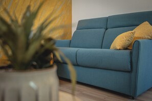 Smart TV - Casa Vincenza, Luxury studio apartment with garden in Ravenna's UNESCO district (Ravenna)