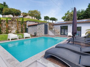 Pool - Holiday Home 'Do Sol' with Shared Pool, Wi-Fi and Air Conditioning (Dornelas)