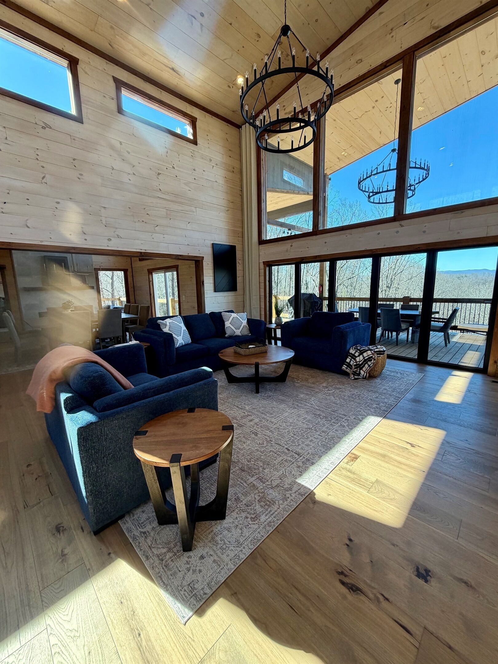 Smart TV, fireplace, video games