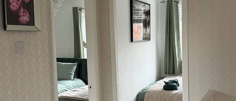 3 sovrum, strykjärn/strykbräda, internet och sängkläder