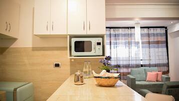 Luxury Apartment, City View | Interior