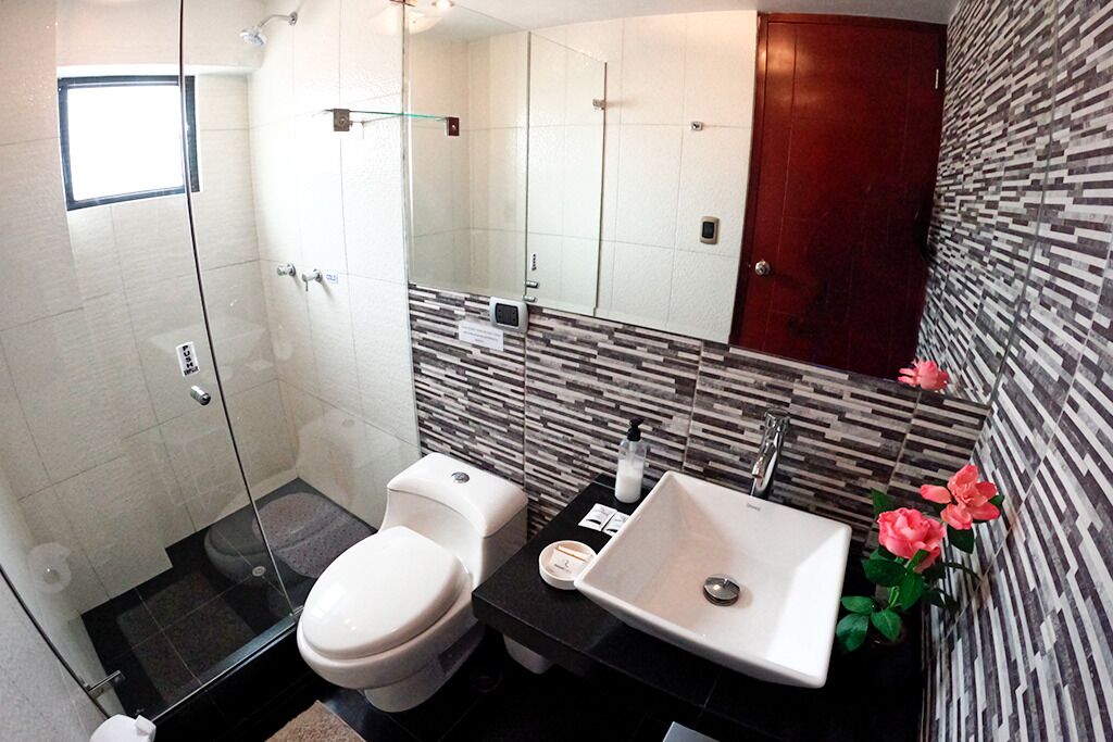 Comfort Room, 1 Double Bed, City View | Bathroom | Shower, towels, soap, shampoo