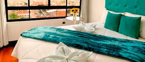 Apartment, 3 Bedrooms, City View | Desk, laptop workspace, free WiFi, bed sheets