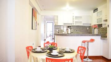 Luxury Apartment, City View | Dining