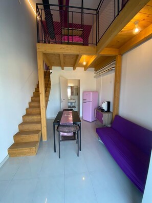 Ảnh chưa phân loại, 2 trong số 19 ảnh, nút