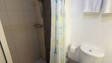 Toallas, papel higiénico