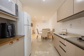 Basic Apartment | Private kitchen