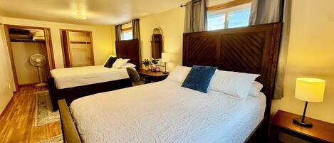 4 bedrooms, iron/ironing board, travel cot, free WiFi