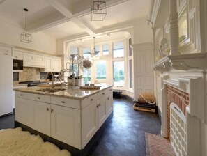 Nicht klassifiziertes Bild, 5 von 36, Schaltfläche