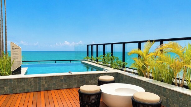 Outdoor pool - Ocean Art Park (João Pessoa)