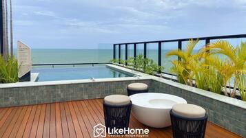 حمّام سباحة خارجي