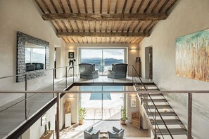 Interior - Enchanting Luxury Villa with a view of Todi (Monte Castello di Vibio)