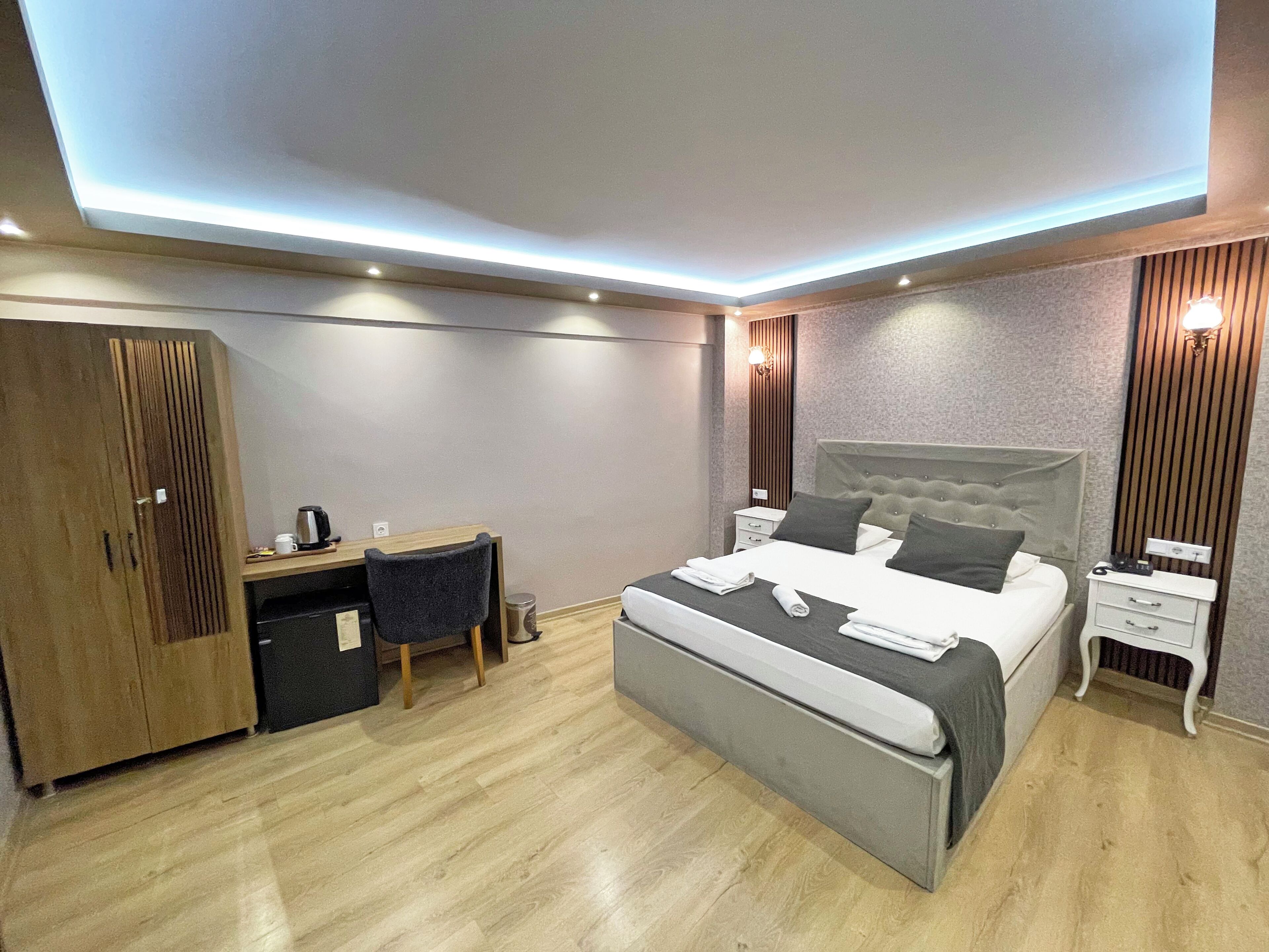 Phòng đôi Tiêu chuẩn | Khu vực làm việc phù hợp cho laptop 