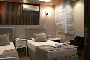 Unclassified image, 4 of 29, button - uskudar otel (İstanbul)