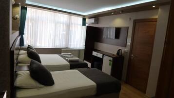 Tremannsrom – deluxe, byutsikt