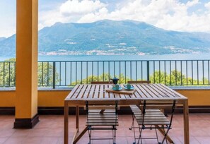 Outdoor dining - DREAM VIEW by Design Studio (Bellano)