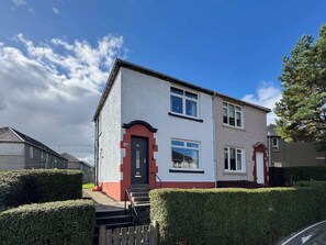 Exterior - Sleeps 5 with walk in Shower, Rutherglen - Glasgow (Rutherglen)