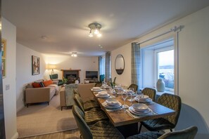 Dining - Lynwood - 4 Bedroom House with Views of Loch Gilp (Ardrishaig)