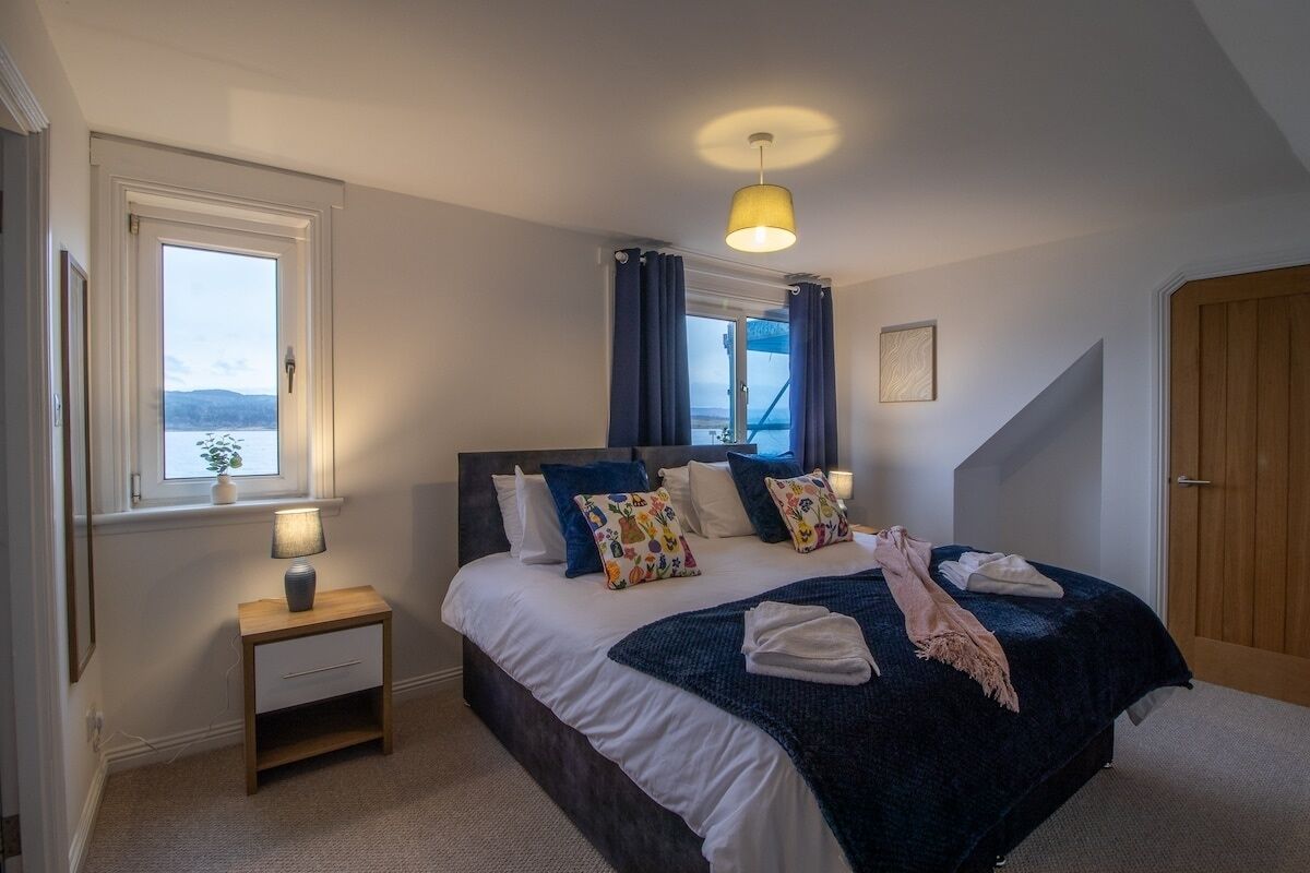 4 chambres, fer et planche à repasser, Wi-Fi gratuit, draps fournis