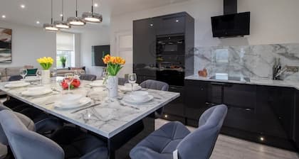 William Wallace View - 5 Bedrooms in Stirling