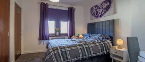 Iron/ironing board, free WiFi, bed sheets