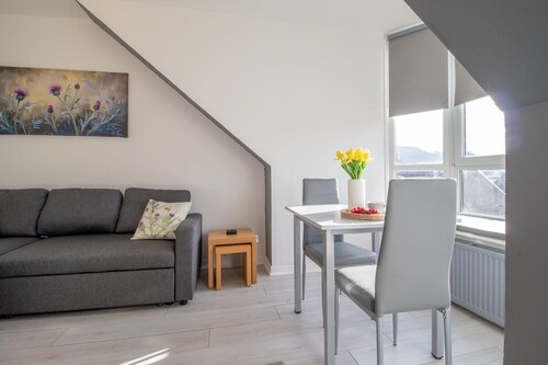 Thistle View - Sleeps 4 by the Coast of Largs