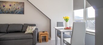 Thistle View - Sleeps 4 by the Coast of Largs