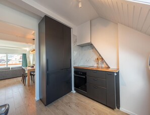 Apartment | Private kitchen - 3-bedroom Sunny Apartment in Knokke (Knokke-Heist)